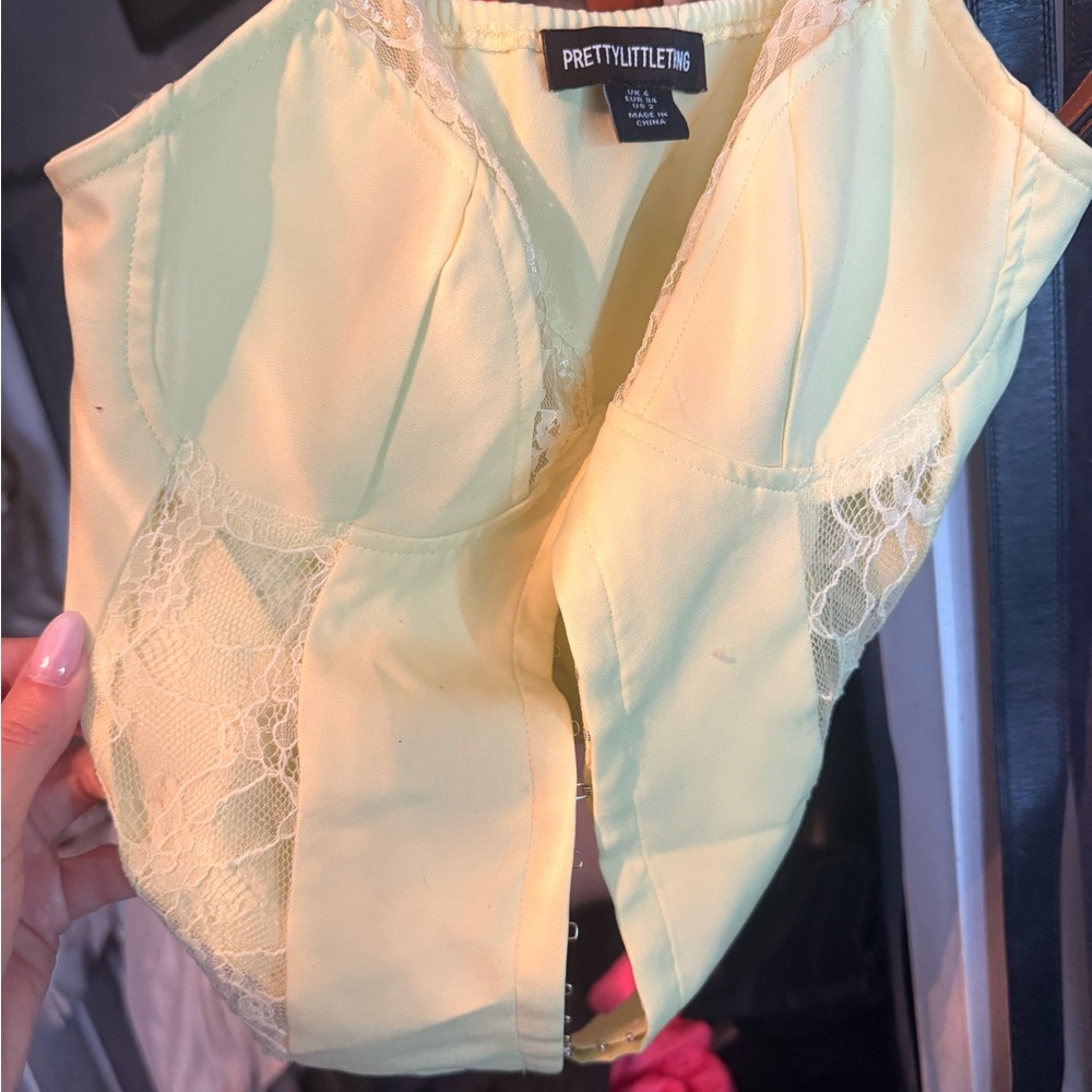 PrettyLittleThing Pale Yellow Lace-Trim Corset Top